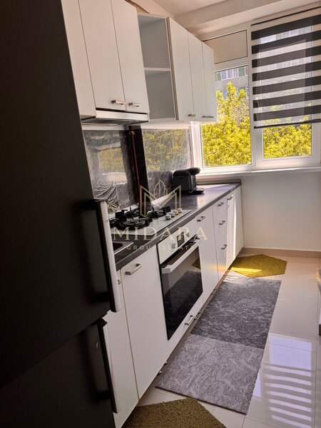 Apusului, 3 camere etaj 4 | ac